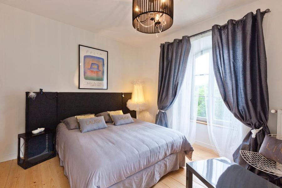 Château-Chalon La Tour Charlemagne B&B 객실 사진
